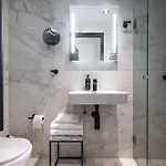 Limehome Leidsekruisstraat Apartmanhotel