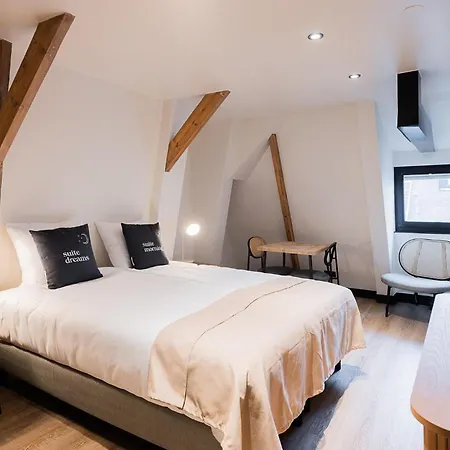 Limehome Leidsekruisstraat Aparthotel 3*