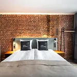 Limehome Leidsekruisstraat Apartmanhotel 3*