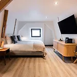 Limehome Leidsekruisstraat 아파트호텔 3*