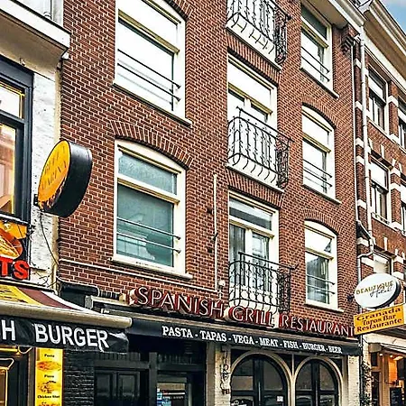 Limehome Leidsekruisstraat Aparthotel 3*