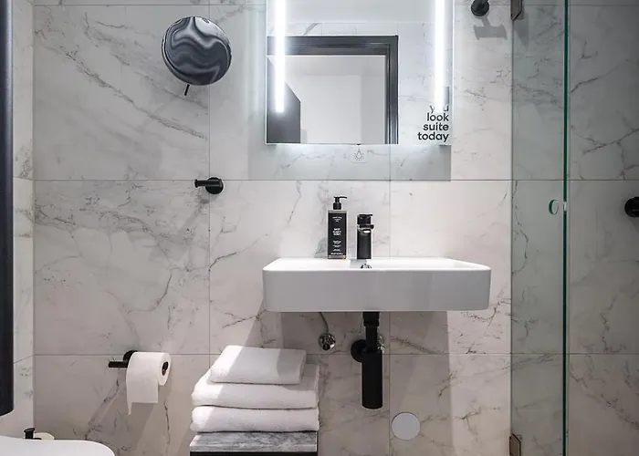 Limehome Leidsekruisstraat Apartahotel