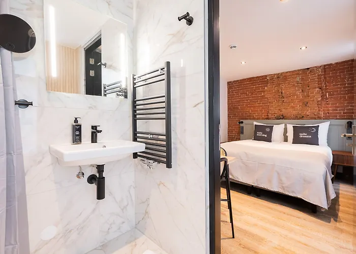 Apartahotel Limehome Leidsekruisstraat 3*