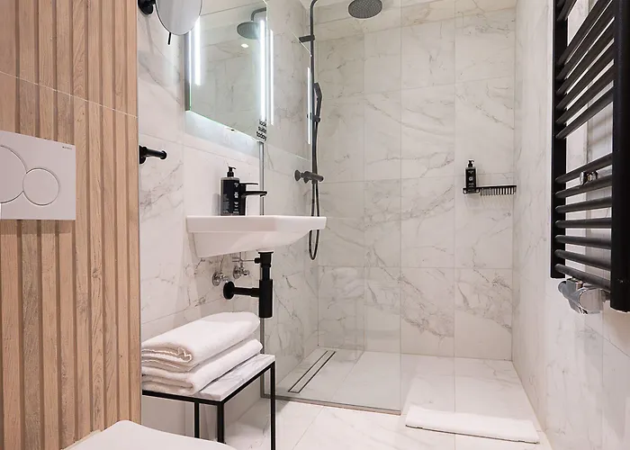 Limehome Leidsekruisstraat Apartahotel