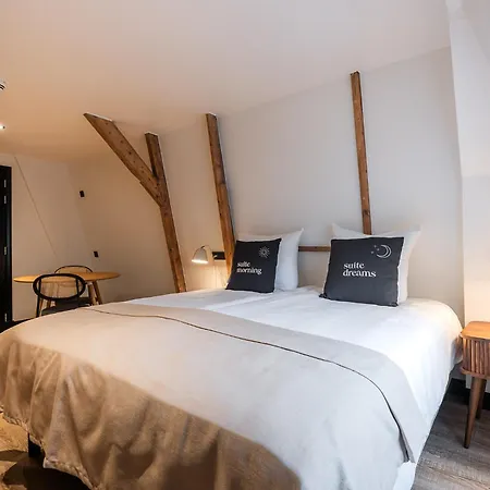 Limehome Leidsekruisstraat Hotel